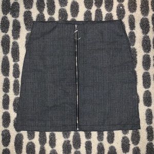 Plaid, grey, classy skirt